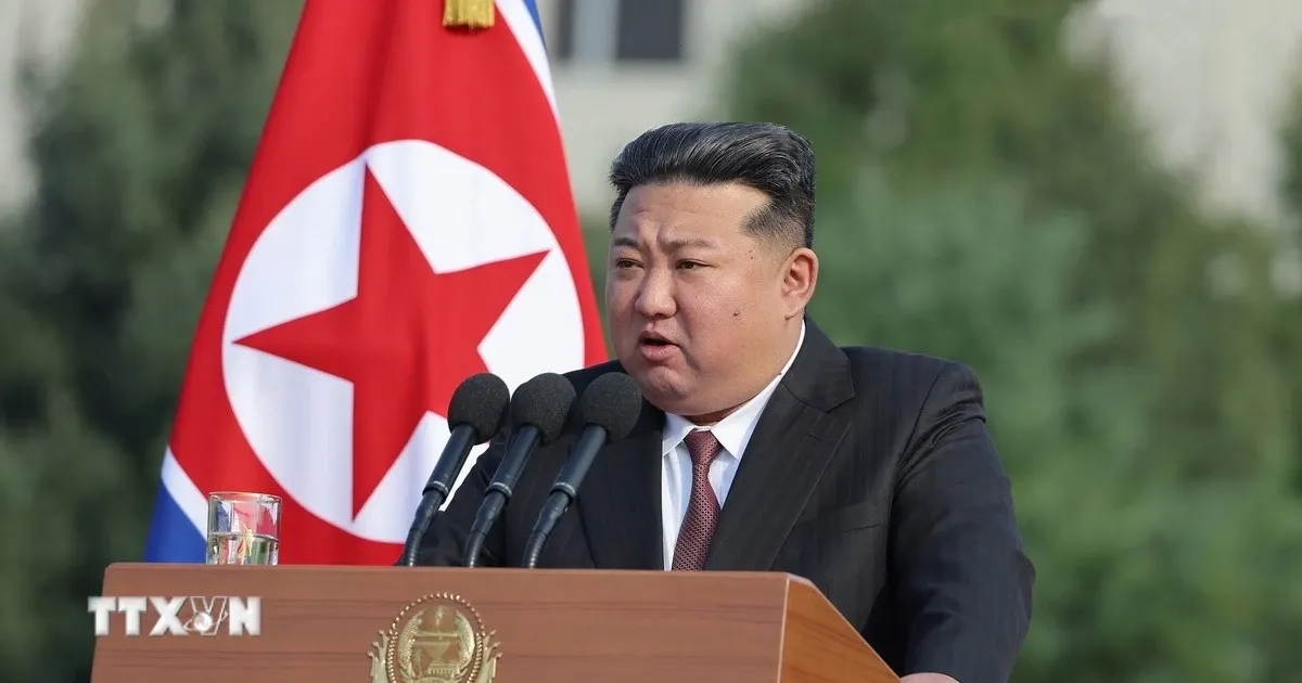 Ong Kim Jong Un du le duyet binh cua Trung Quoc hinh anh