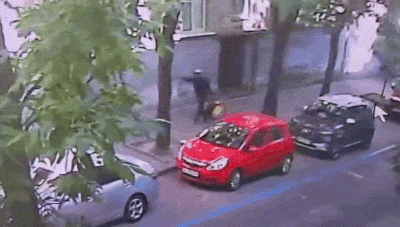 Tay sung dong gia shipper ban guc cuu Chu tich Quoc hoi Ukraine hinh anh