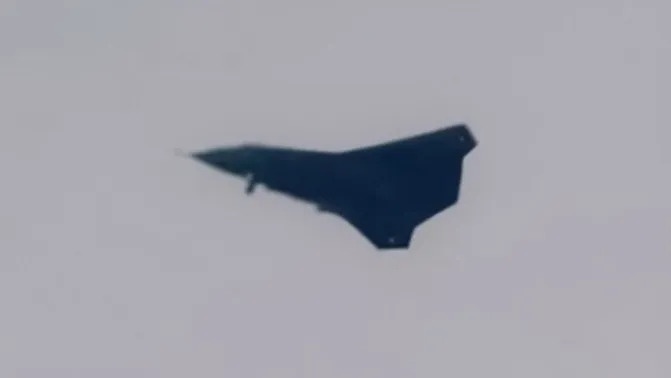 UAV tang hinh Trung anh 6
