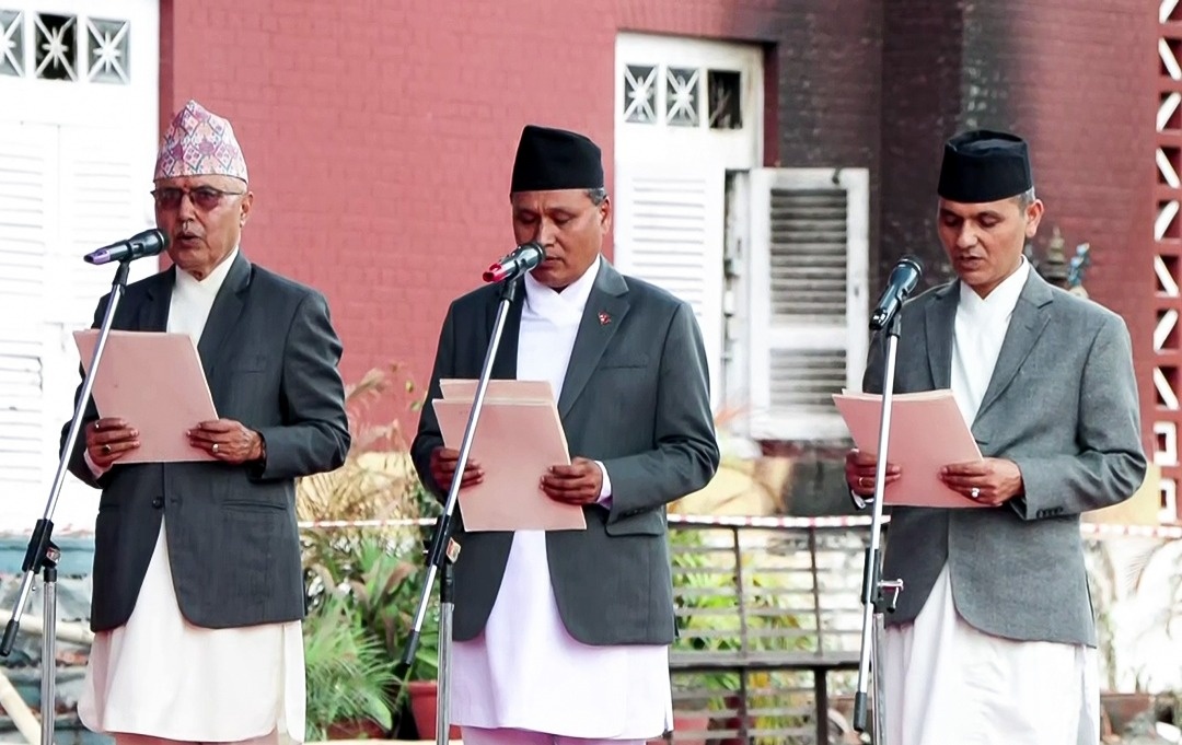 Noi cac lam thoi Nepal cong bo cac thanh vien dau tien hinh anh