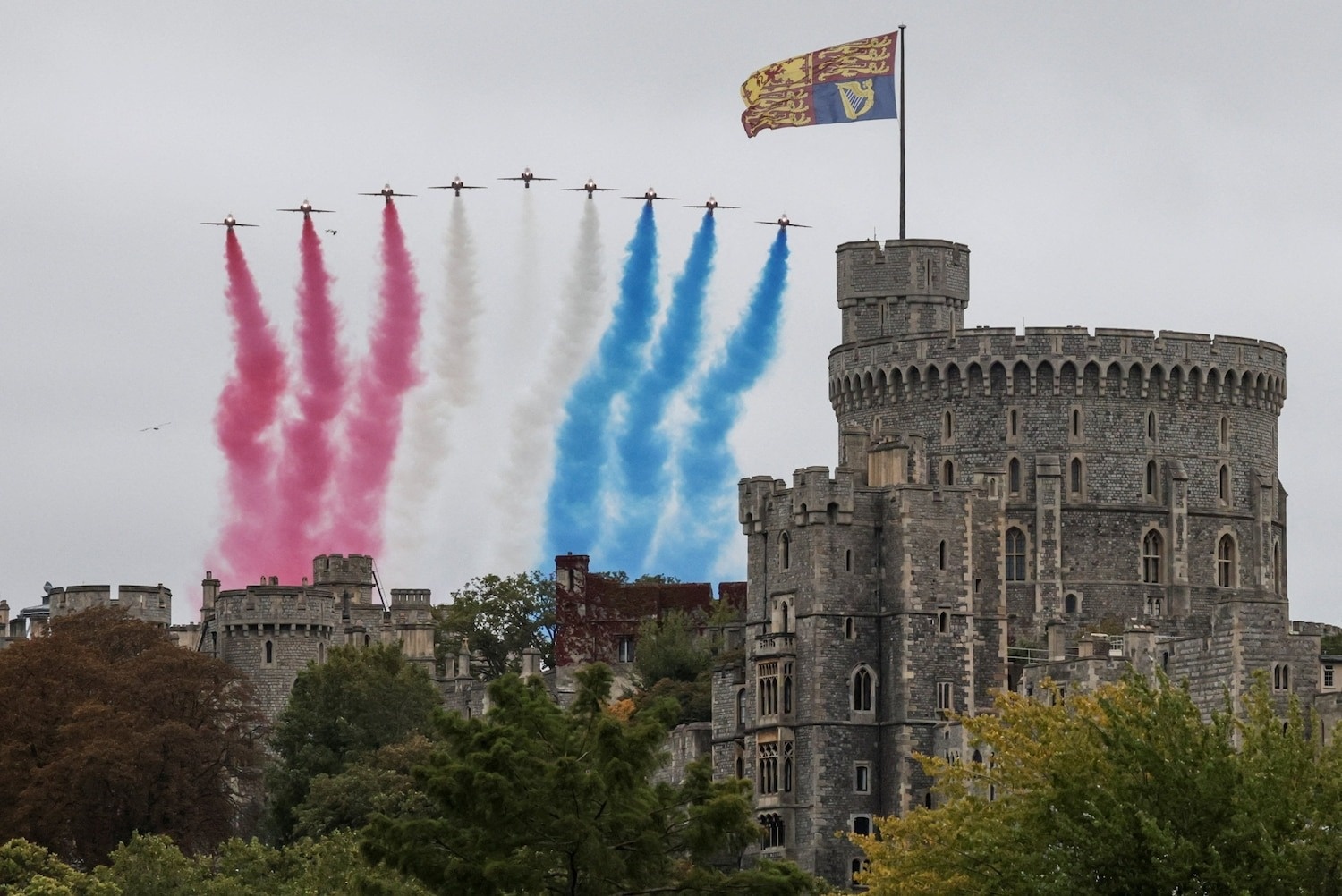 trump den london anh 5