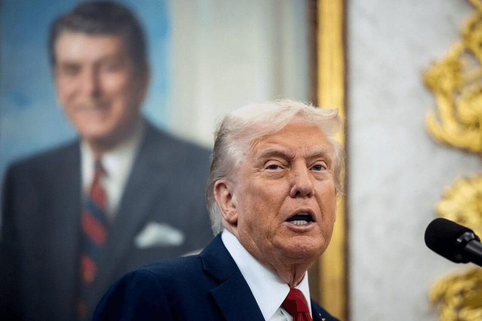 TT Trump kham suc khoe truoc khi den Trung Dong hinh anh