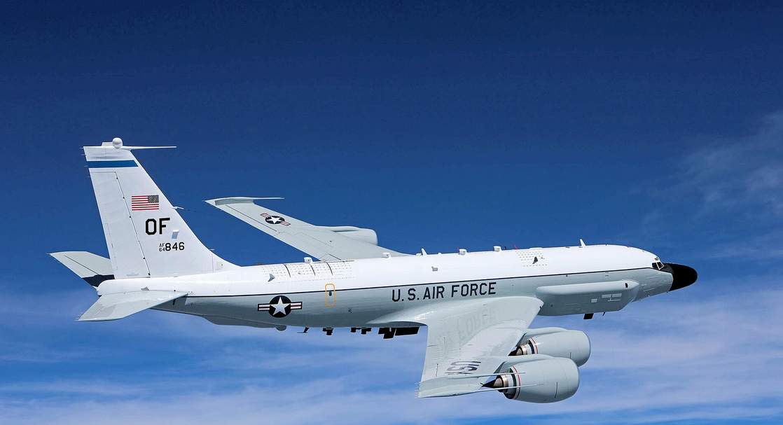 May bay trinh sat My tuan tra gan Nga hinh anh