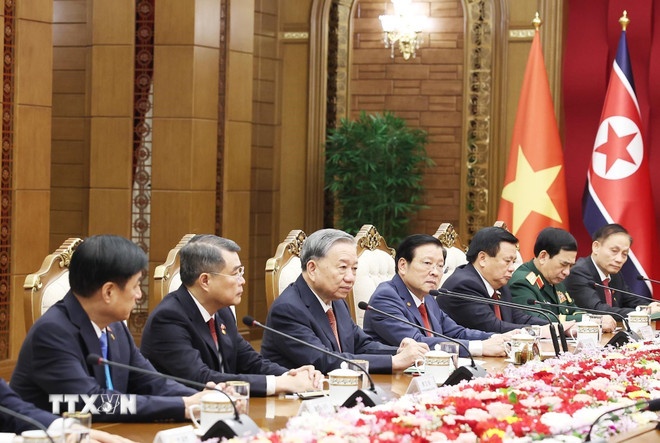Tong Bi thu anh 4