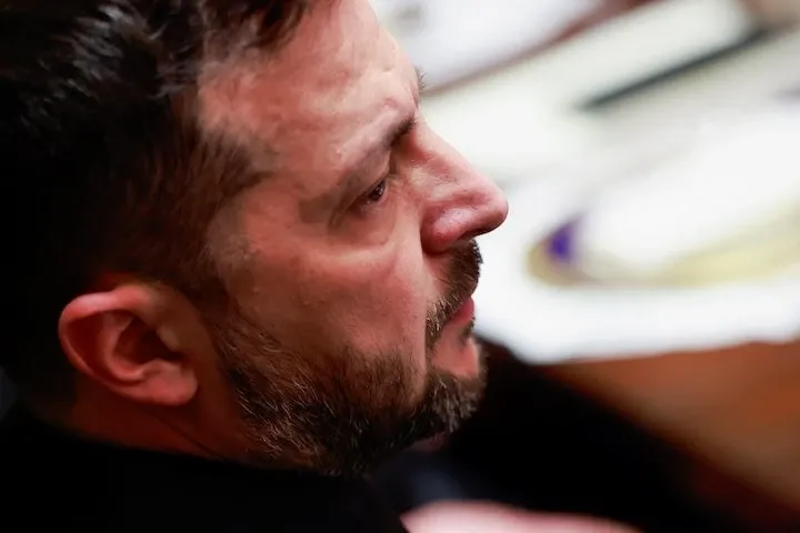 Nguon tin tiet lo TT My thuyet phuc TT Ukraine nhuong bo lanh tho hinh anh