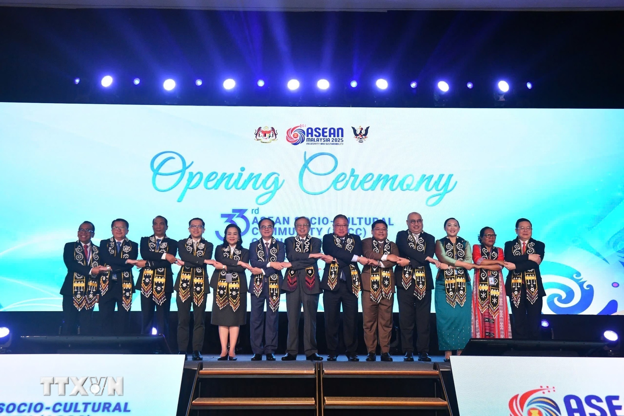 Viet Nam ASEAN anh 4