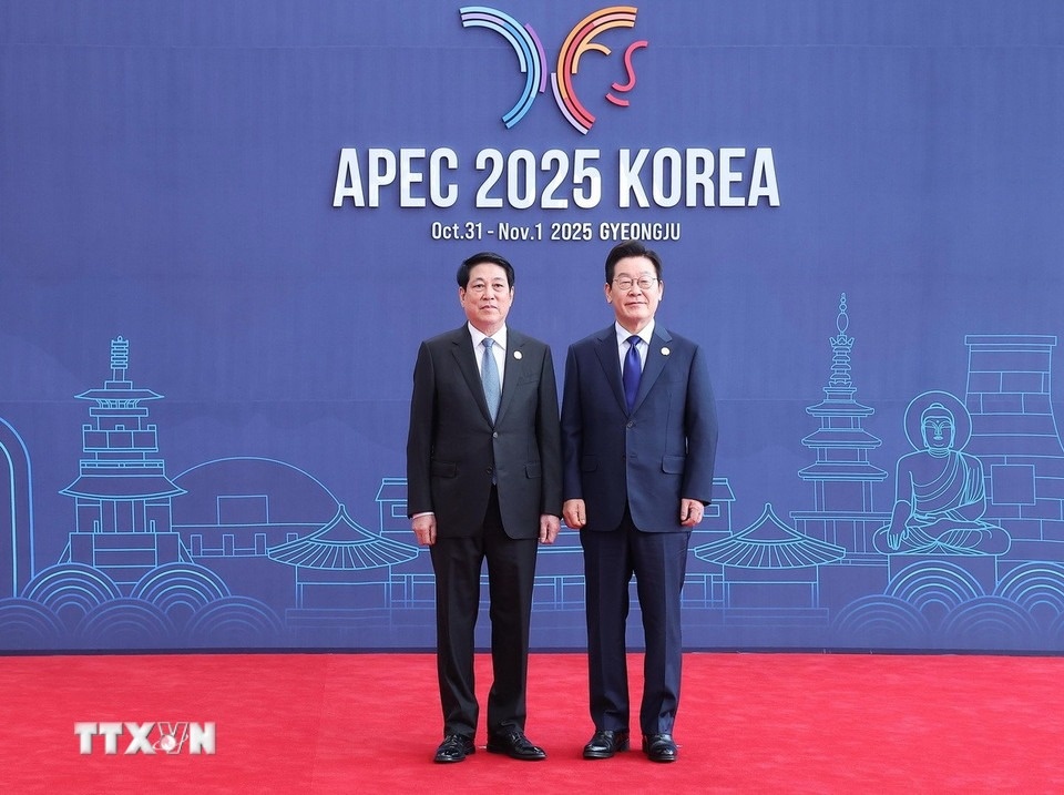 Chu tich nuoc du phien thu nhat cua Hoi nghi cac nha lanh dao APEC 2025 hinh anh