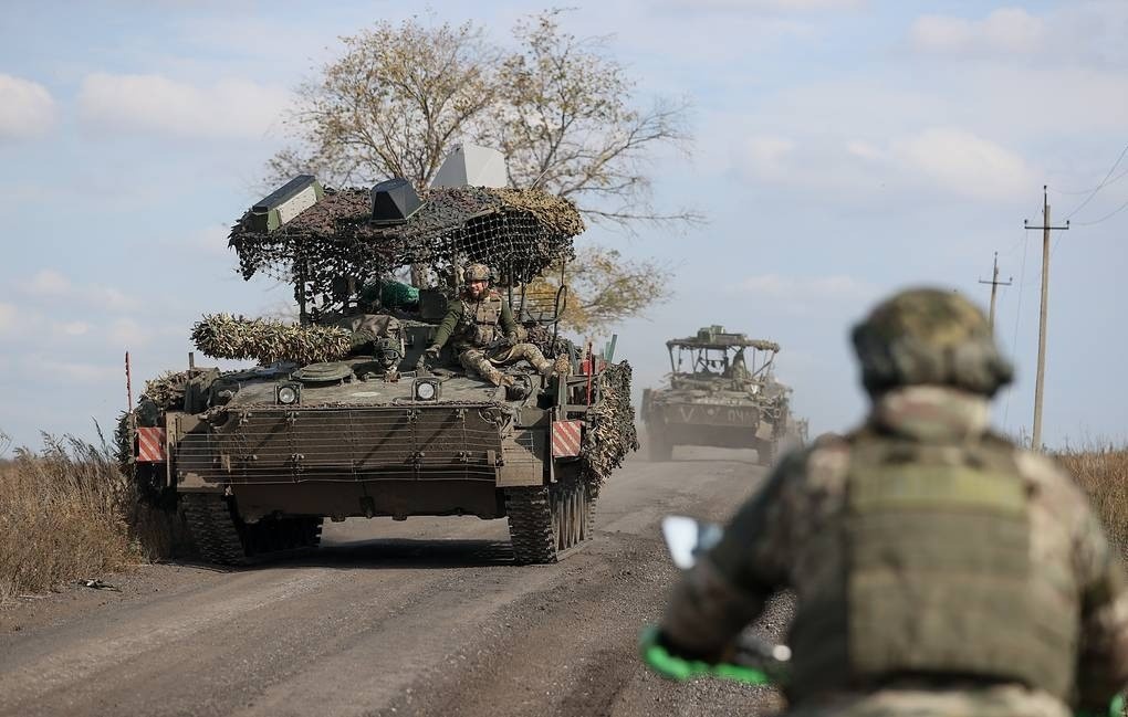 Nga tien cong nhu vu bao, Ukraine chong tra quyet liet hinh anh