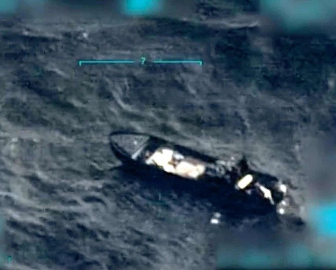 My tan cong 2 tau nghi cho ma tuy tai Dong Thai Binh Duong hinh anh