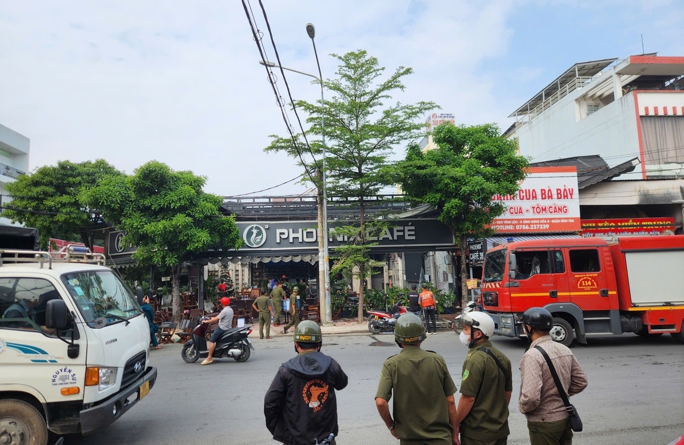 Chay quan ca phe o TPHCM, hang chuc nguoi hot hoang thao chay hinh anh