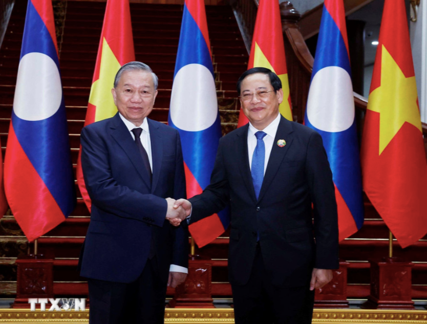 Viet - Lao huong toi muc tieu thuong mai 10 ty USD hinh anh