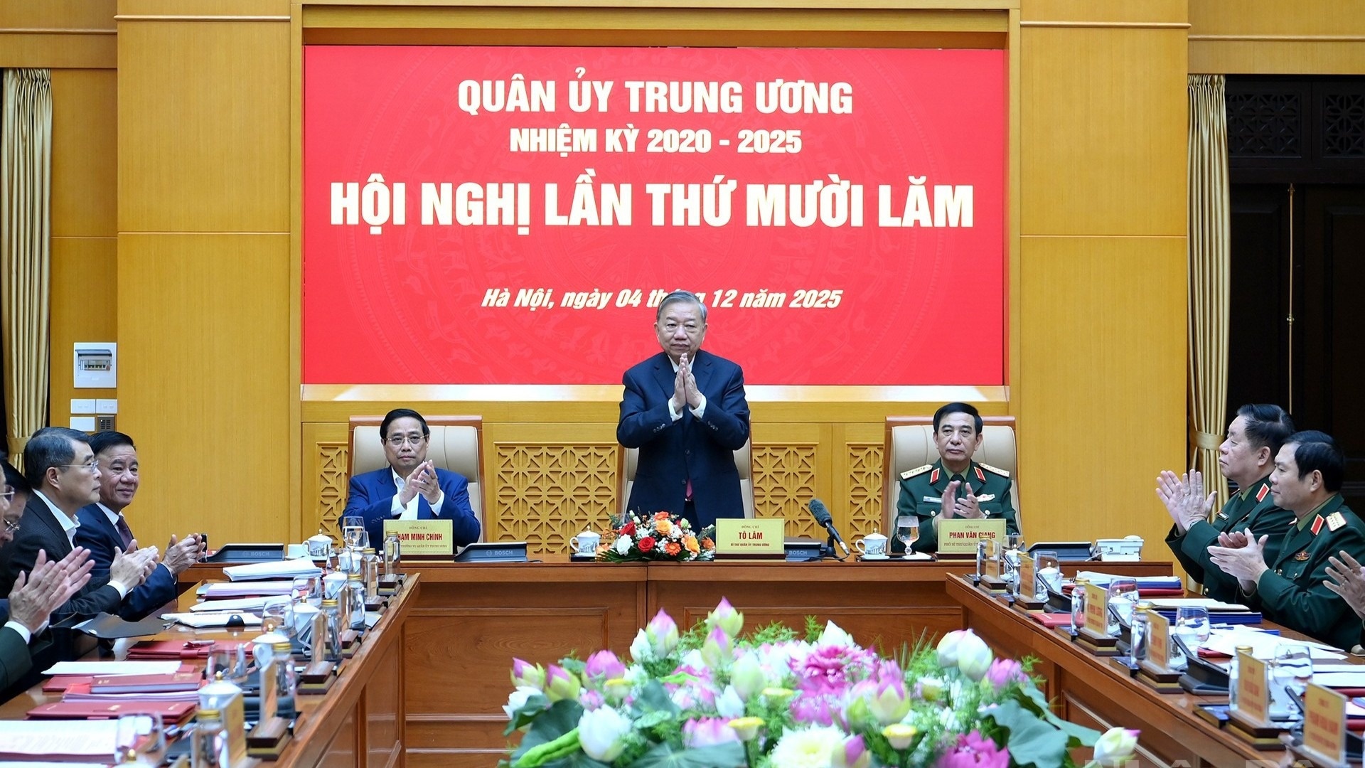 Tong Bi thu To Lam chu tri Hoi nghi Quan uy Trung uong lan thu 15 hinh anh