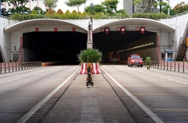 TP.HCM dieu chinh giao thong ham song Sai Gon va cau Tan Thuan 1 hinh anh