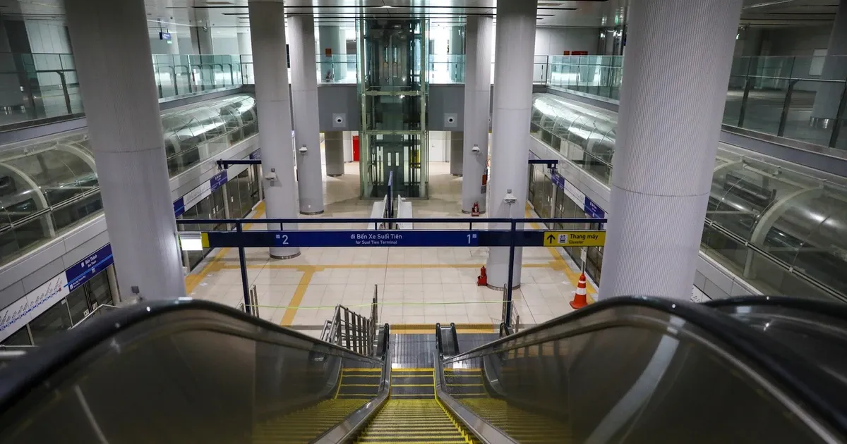 Tam dung hoat dong thang cuon tai ga metro Ba Son hinh anh