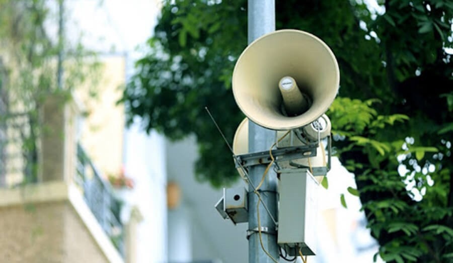 Loa phuong phat luc 4h30: To dan pho noi dan can nghe de buon ban som hinh anh