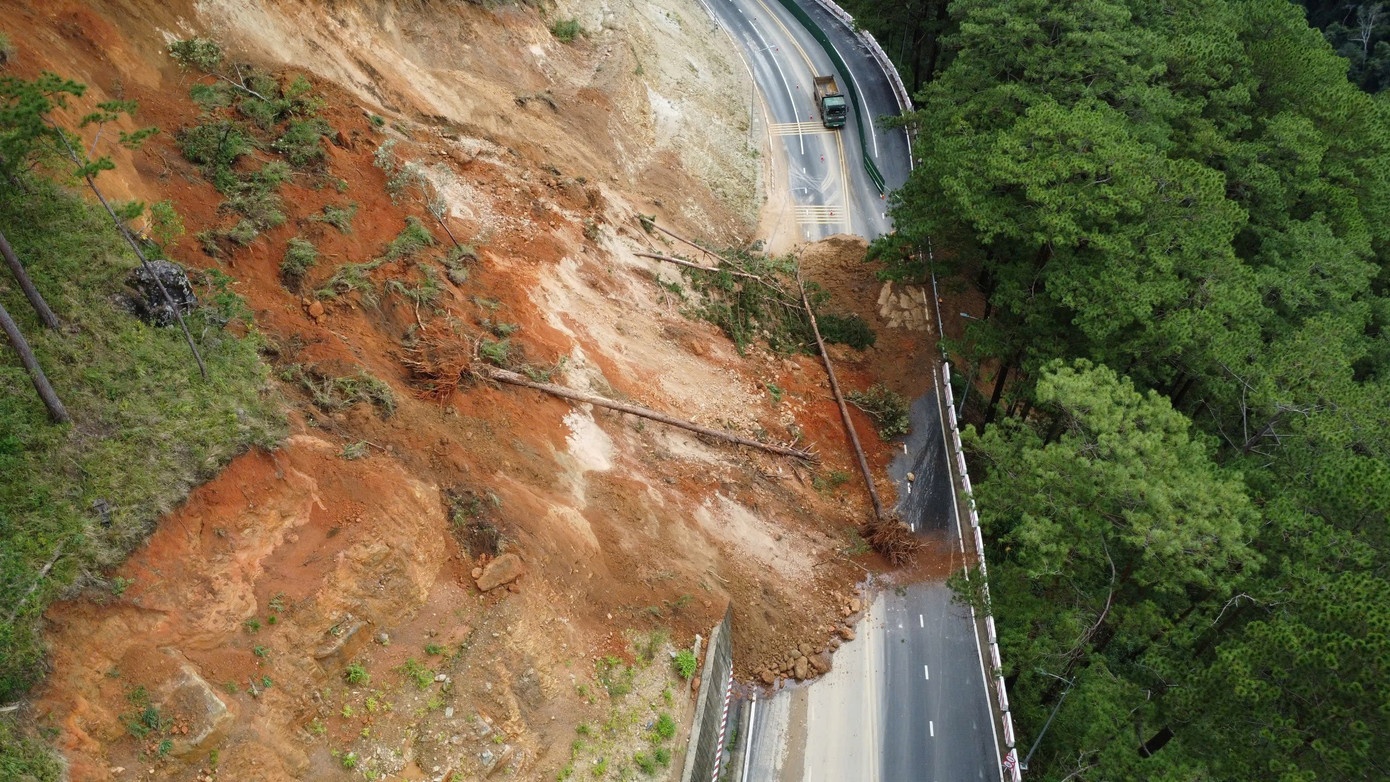 Tam luu thong tren deo Prenn trong 3 ngay hinh anh