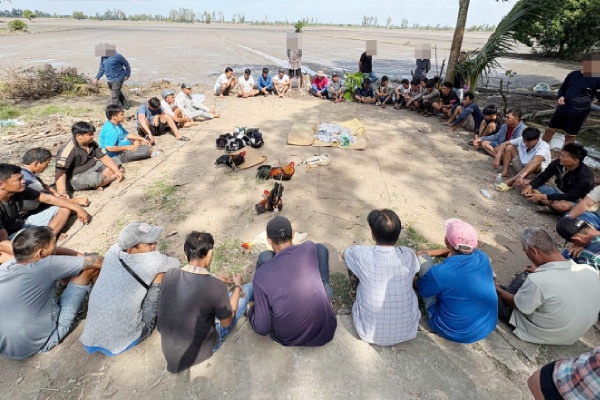 Triet pha truong ga, tam giu 23 doi tuong hinh anh