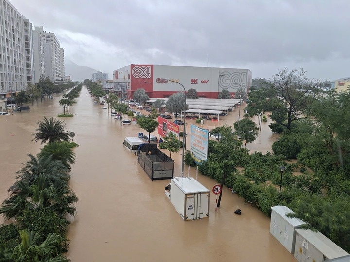 Xa lu dot ngot gay ngap tren dien rong o Khanh Hoa: Cong an vao cuoc hinh anh