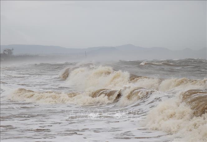 Tu Da Nang den An Giang ung pho voi vung ap thap tren Bien Dong hinh anh
