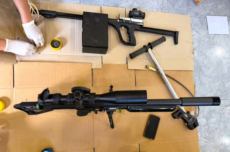 Bat doi tuong,  dung sung ban,  trung co anh 2