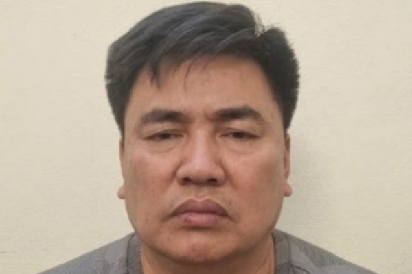 Khoi to doi tuong day CSGT vao dau xe tai ve toi giet nguoi hinh anh