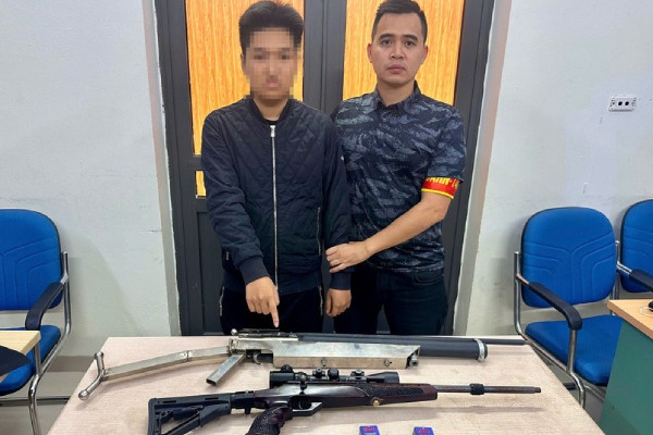 Thieu nien 16 tuoi lo hanh vi cat giau sung, dan tai nha hinh anh