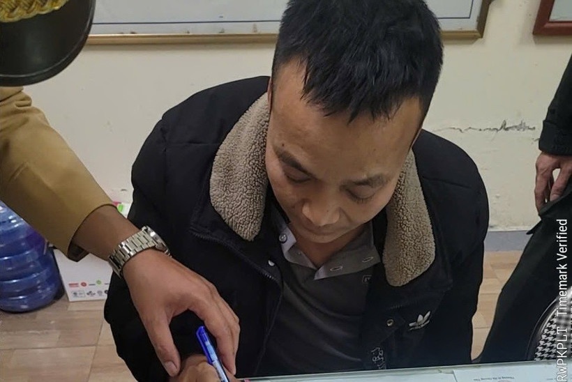 Khoi to, bat tam giam doi tuong lao xe vao CSGT o Hai Phong hinh anh