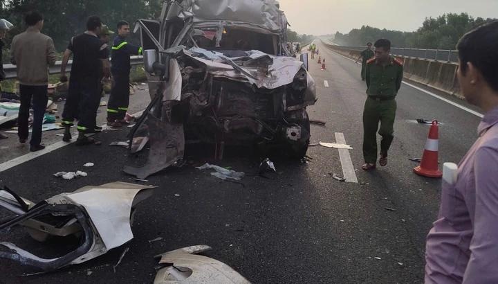 Khoi to vu tai nan khien 4 nguoi chet tren cao toc Da Nang-Quang Ngai hinh anh