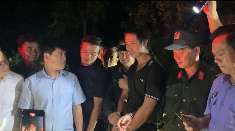 Truy to,  Le Sy Tung anh 2