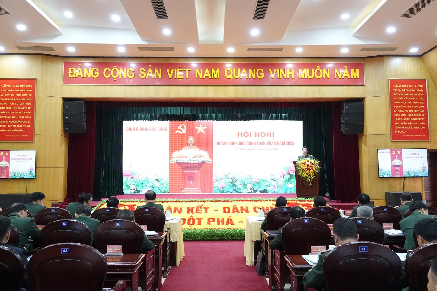 Dai hoi Dang XIV anh 2