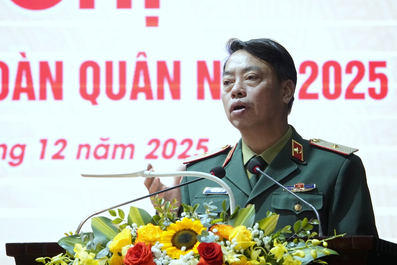 Dai hoi Dang XIV anh 3