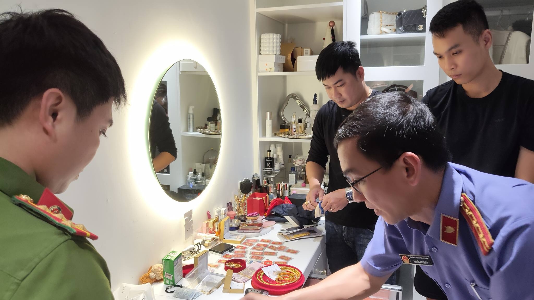 kinh doanh da cap,  tien ao,  hang nghin ty anh 3