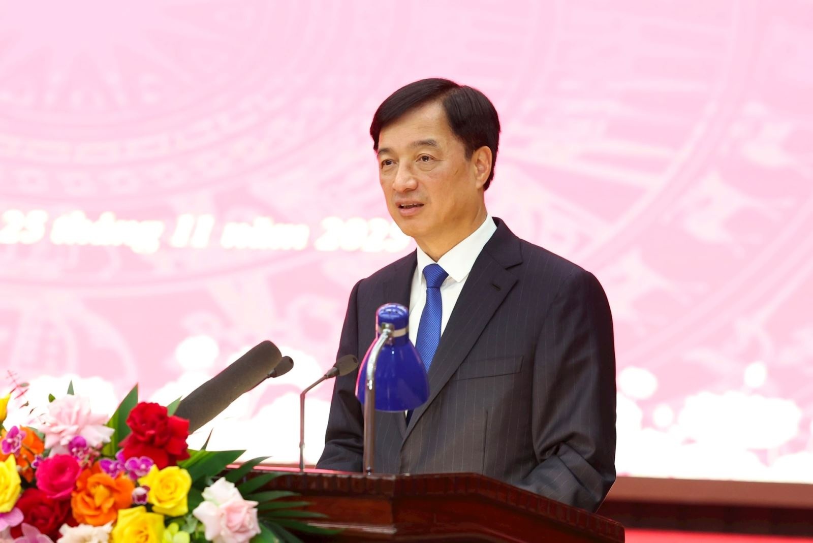 Bi thu Ha Noi Nguyen Duy Ngoc duoc de nghi tang Huan chuong Quan cong hang Nhat hinh anh