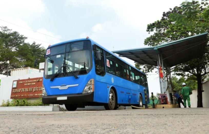 Thong tin viec gan 500 xe buyt nguy co ngung chay o TP.HCM hinh anh