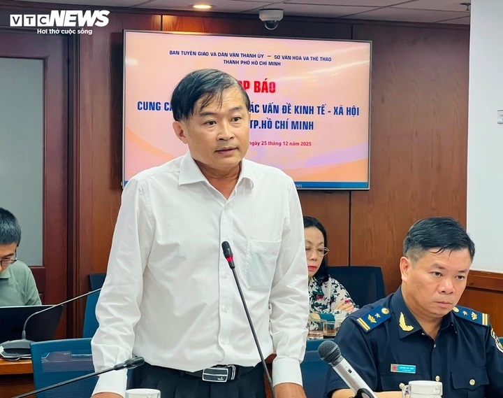 xe buyt ngung chay TP.HCM anh 1