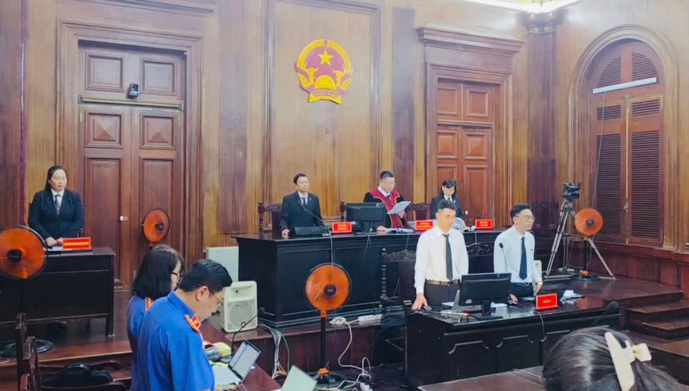 Buon lau dau hoa anh 1