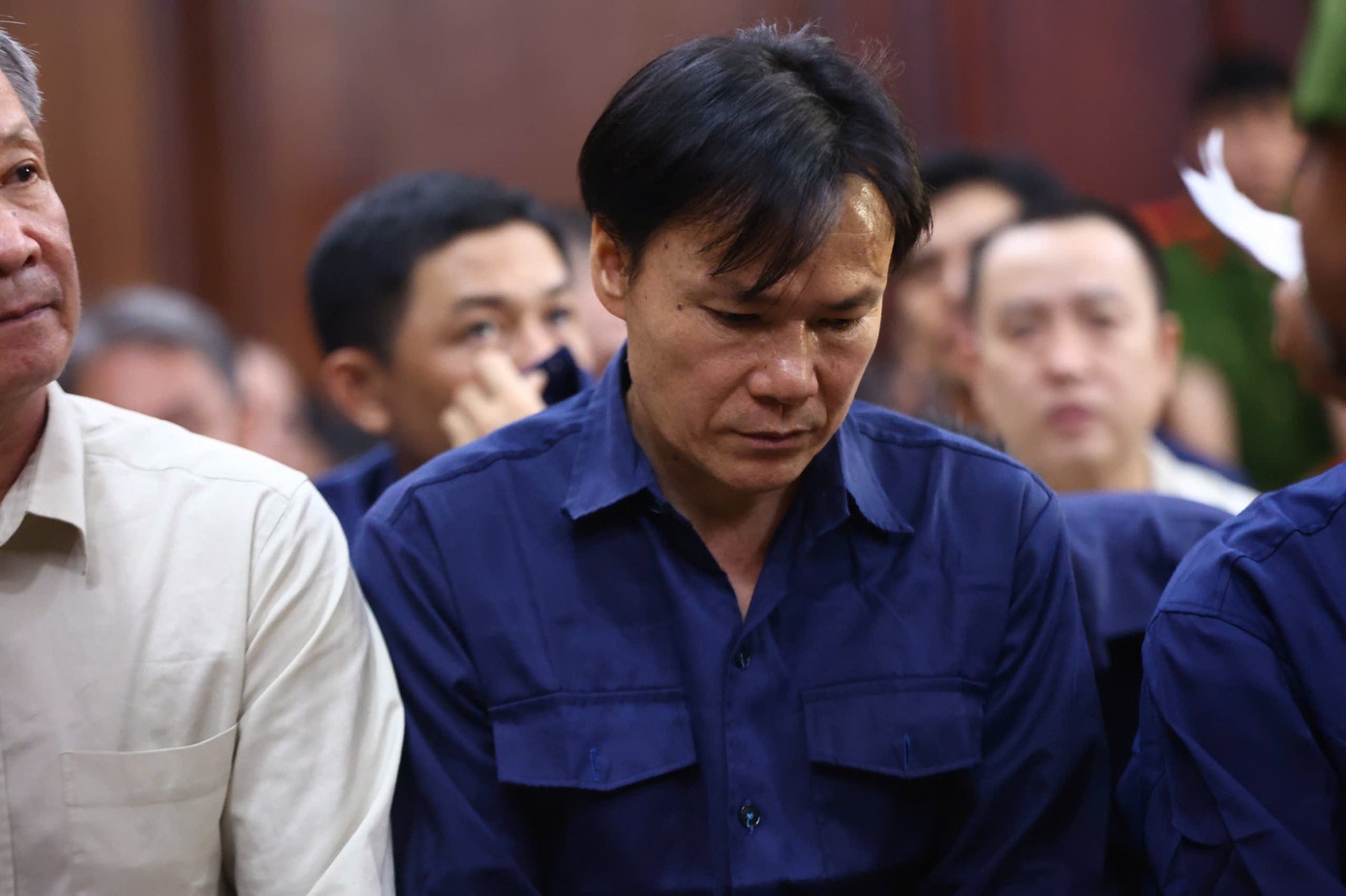 Chu muu vu buon lau 1,7 trieu lit dau linh 13 nam tu hinh anh