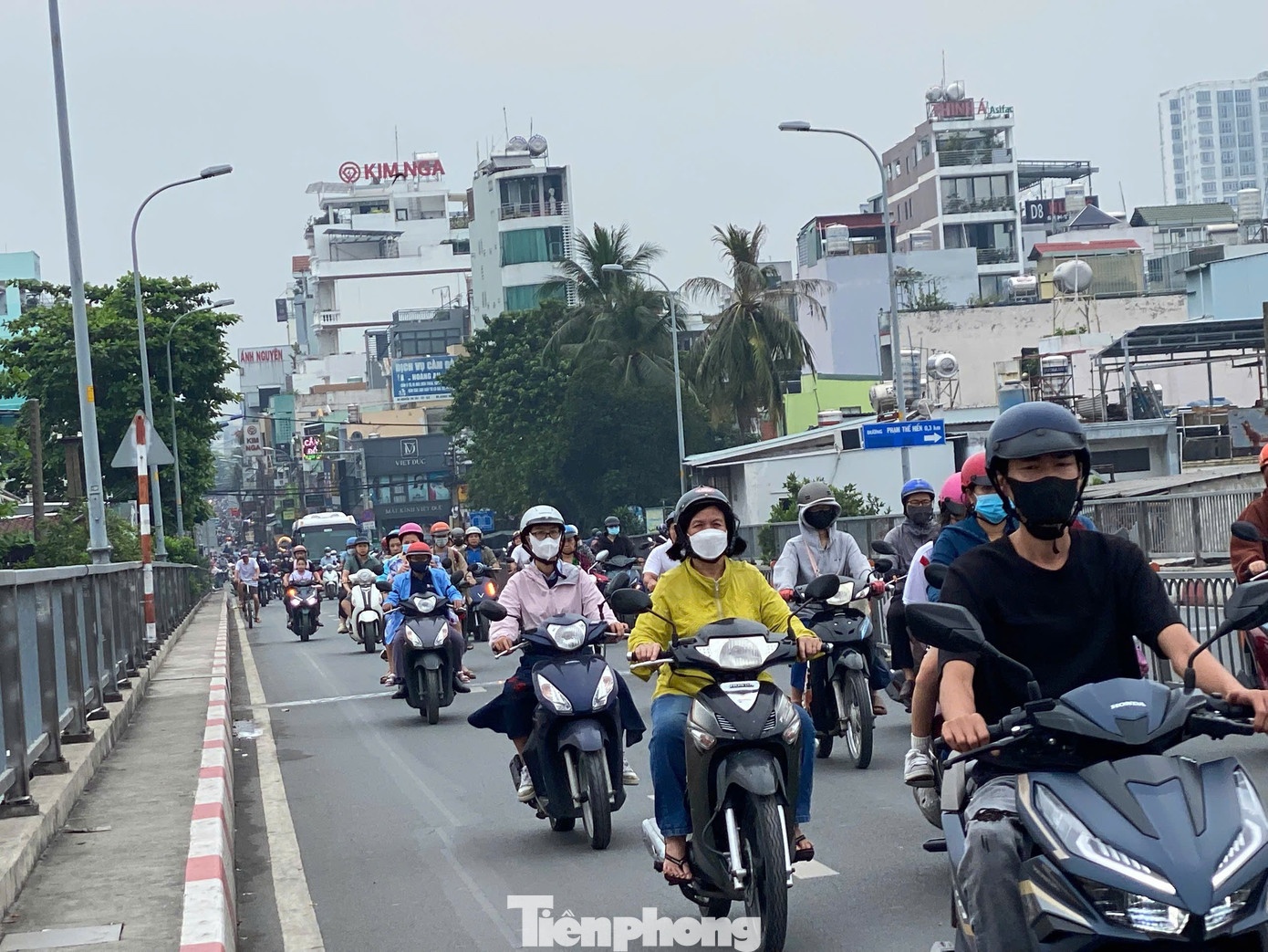 TP.HCM mua dien rong anh 2