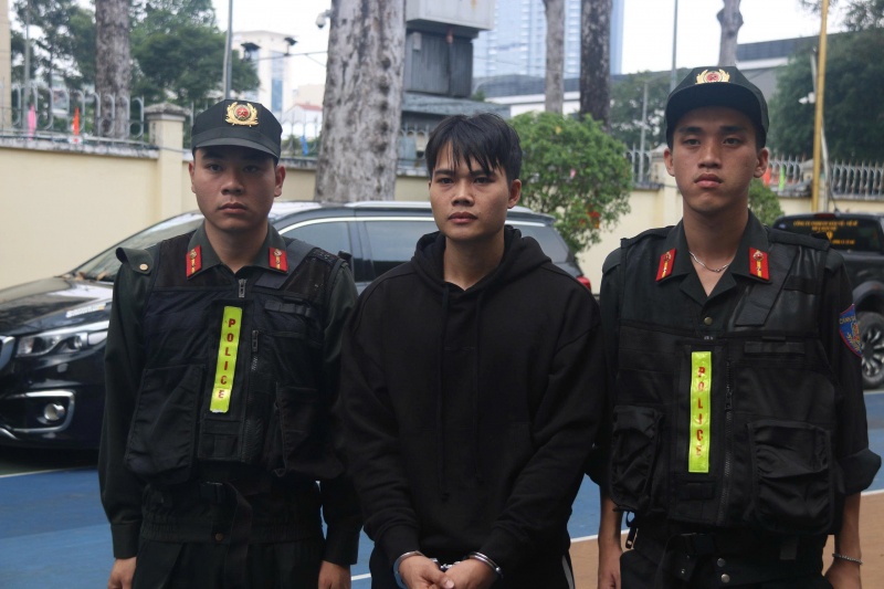 Bang nhom,  Doi no thue,  Nup bong doanh nghiep anh 2