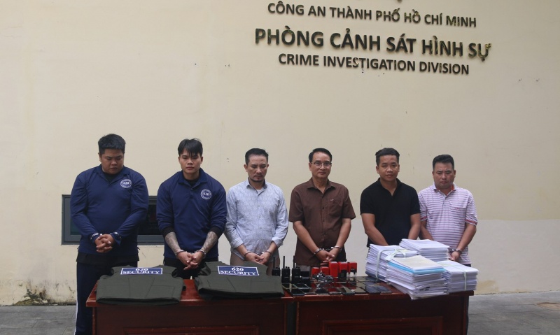 Bang nhom,  Doi no thue,  Nup bong doanh nghiep anh 4