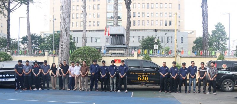 Bang nhom,  Doi no thue,  Nup bong doanh nghiep anh 3