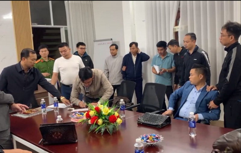 Triet xoa duong day,  Ve du an ao anh 3