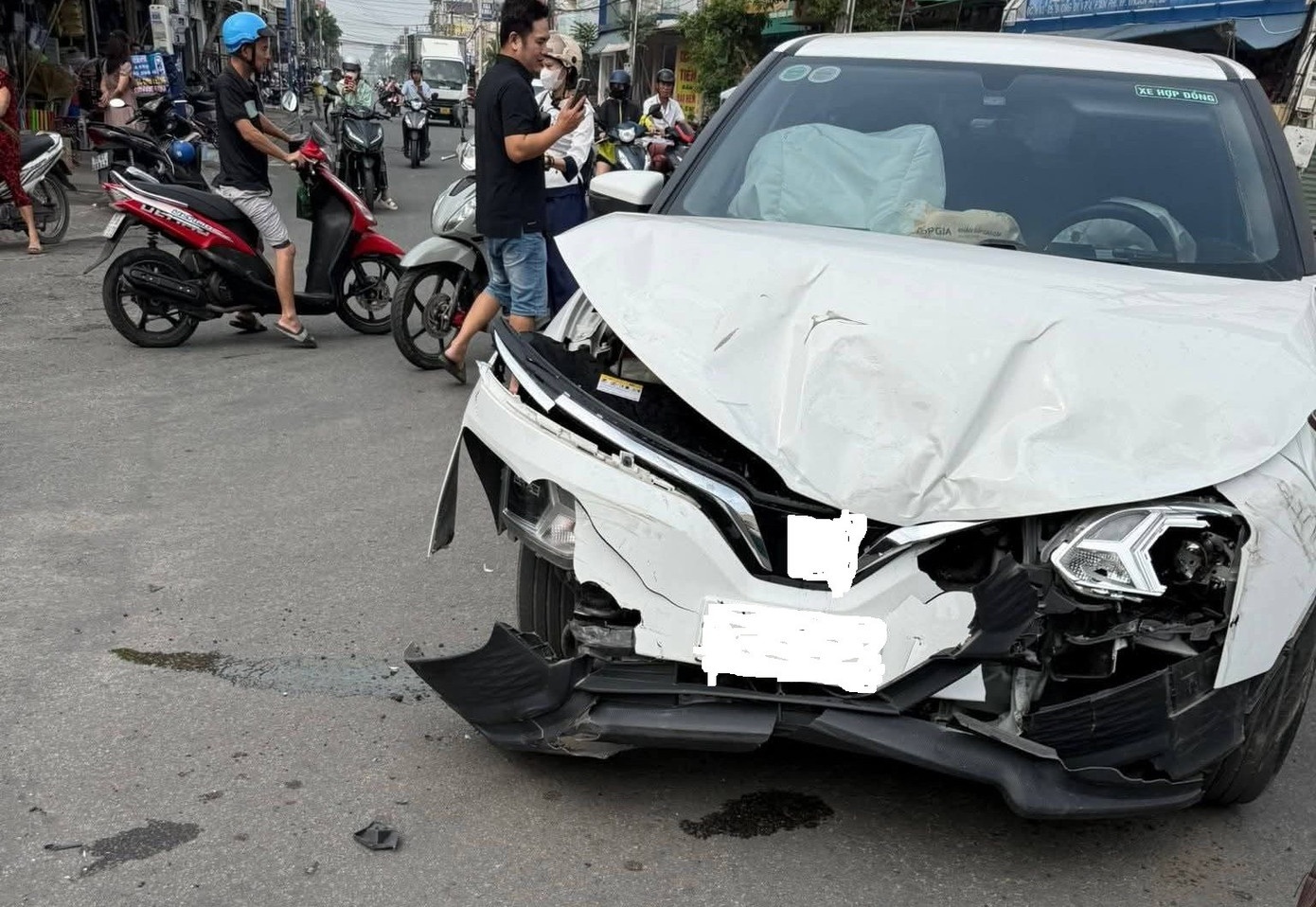 Oto lat ngang Vietsing TP.HCM anh 2