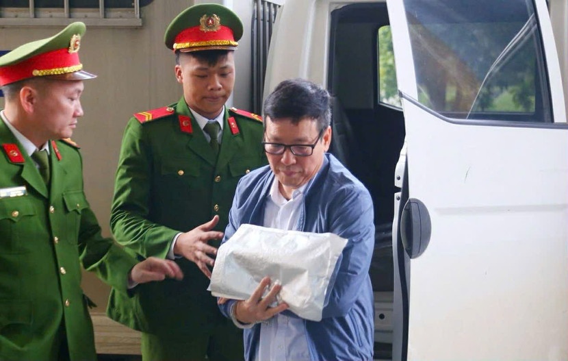 Loat cuu bi thu, chu tich tinh hau toa phuc tham vu Tap doan Phuc Son hinh anh