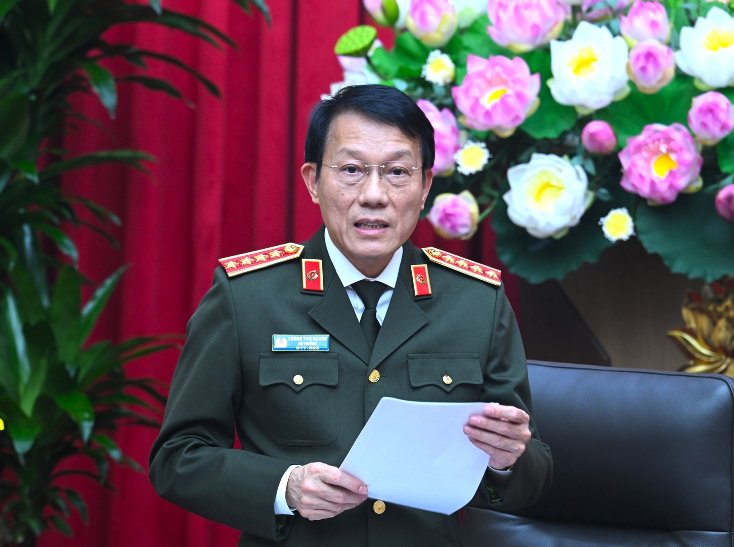 Cong an nhan dan anh 1