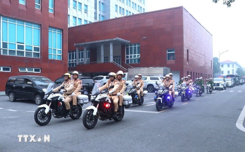 Dong loat ra quan cao diem tan cong, tran ap toi pham, dam bao an ninh trat tu hinh anh