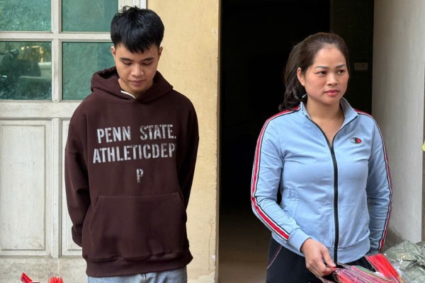 CAHN bat giu 3 vu san xuat, van chuyen, buon ban hang cam phao no hinh anh