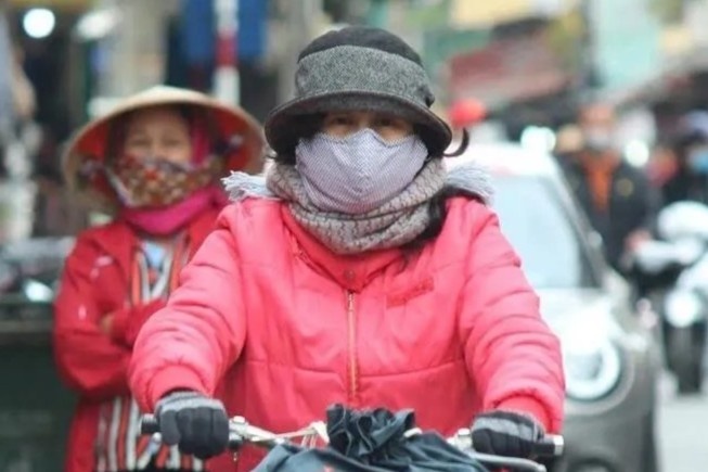 Thoi tiet ngay 20/12: Bac Bo ret ve dem, Nam Bo nang nong ban ngay hinh anh