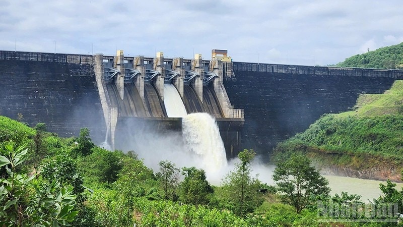 Cu tri Da Nang de nghi lam ro van hanh xa lu ho thuy dien gay ngap lut hinh anh