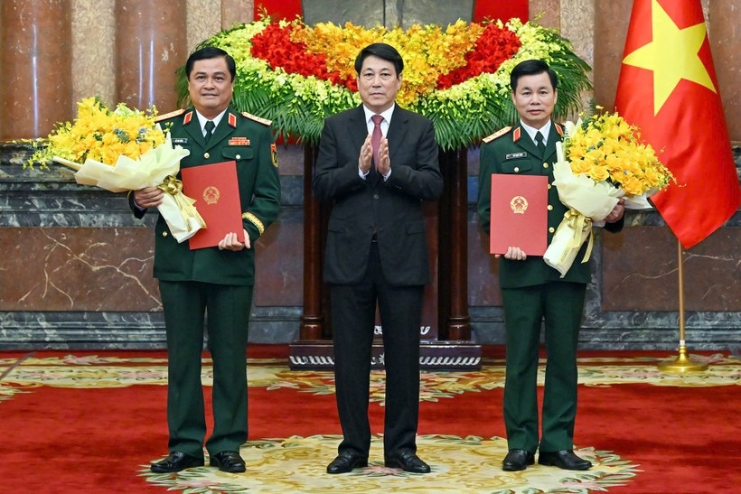 Chu tich nuoc chu tri le trao quyet dinh thang quan ham Thuong tuong hinh anh